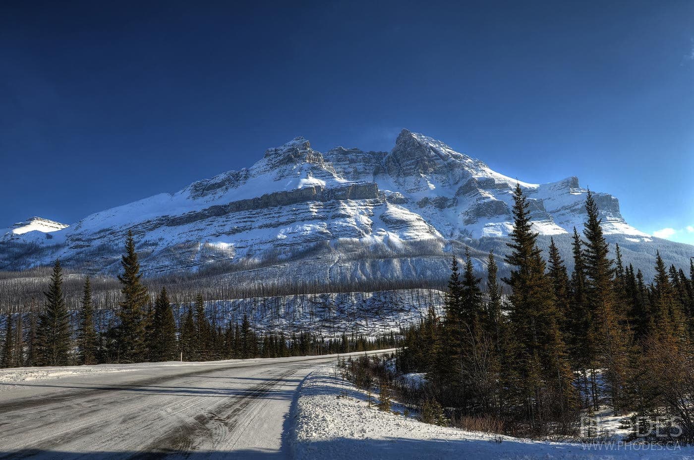 Icefields Parkway in National Park Jasper